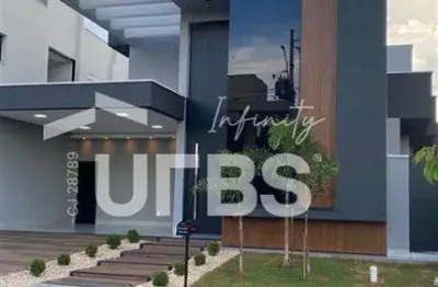 Casa térrea no condomínio parqville jacarandá - aparecida de goiânia