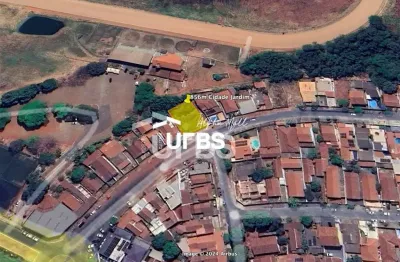 Terreno à venda na Avenida Altamiro de Moura Pacheco, Cidade Jardim, Goiânia