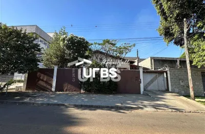 Casa com 4 quartos à venda na Rua 23, Jardim Goiás, Goiânia