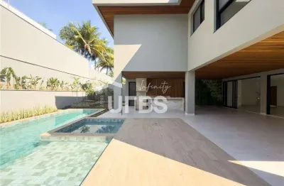 Casa com 5 quartos à venda na Rua Pau Brasil, Residencial Alphaville Flamboyant, Goiânia