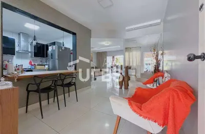 Casa com 3 quartos à venda na Rua B6A, Parque das Laranjeiras, Goiânia