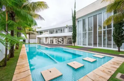 Alphaville araguaia - casa de condomínio 5 quartos, sendo 5 suítes