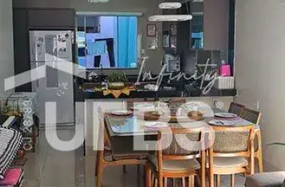 Casa com 2 quartos à venda na Rua Tereza Maria de Lima, Residencial Kátia, Goiânia