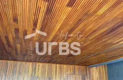 Casa em condomínio fechado com 4 quartos à venda na Avenida Marginal Barreiro, Jardins Itália, Goiânia