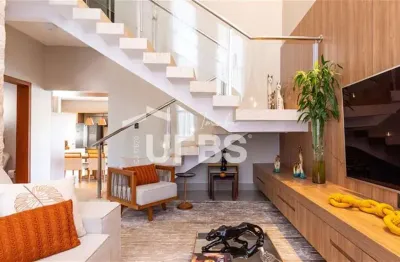 Casa com 4 quartos à venda na Rua Madri 40, Jardins Madri, Goiânia