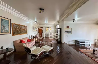 More em um dos bairros mais tradicionais de goiânia, entre o lago das rosas e o bosque dos buritis