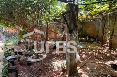 Oportunidade no Serrinha: Lote com Projeto Aprovado | 537m²