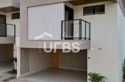 Casa em condomínio fechado com 4 quartos à venda na Rua J71, Setor Jaó, Goiânia