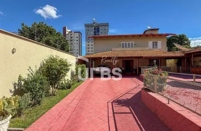 Sobrado à venda no Setor Pedro Ludovico, Goiânia – Excelente localização e área de lazer completa