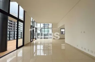Vendo cobertura 405m², sendo 4 suítes, 4 vagas de garagem no setor Marista