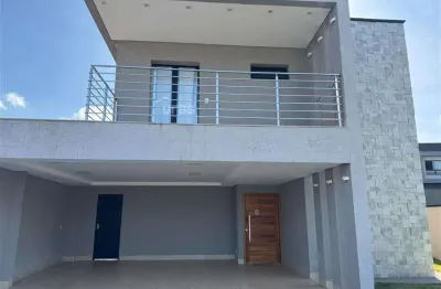 Sobrado 5 Qt + Escritório de frente para Bosque, Cond Villagio Toscana