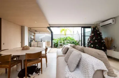 Casa em condomínio fechado com 3 quartos à venda na Rua 2, Chácaras Alto da Glória, Goiânia