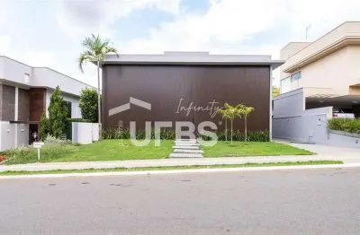 Casa em condomínio fechado com 4 quartos à venda na Rua B4, Jardins Paris, Goiânia