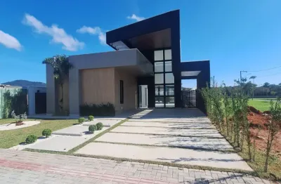 Excelente casa no condomínio terras alphaville maricá !!!
