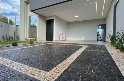 Casa de esquina na 1504 sul com piscina, 3 quartos e alto padrão