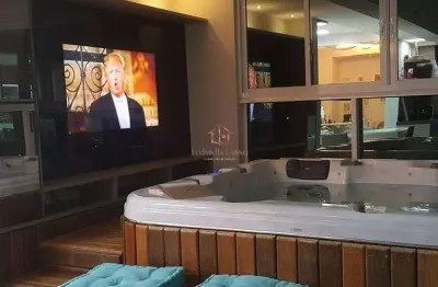 Cobertura duplex 3 suítes na 308 sul com planejados e elevador