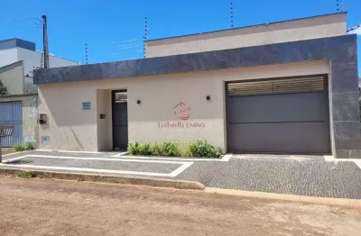 Casa alto padrão 3 suítes na 304n com piscina, energia solar e armários