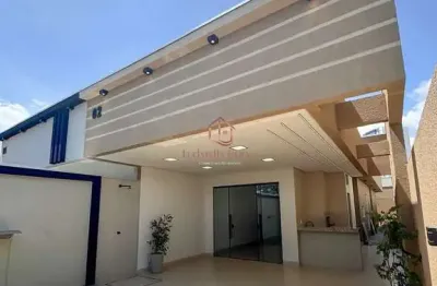 Moderna casa na 505 sul com piscina, varanda gourmet e 3 suítes