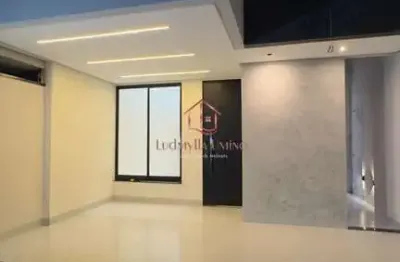 Casa de alto padrão na 505 sul – 3 suítes, pé-direito duplo e área gourmet