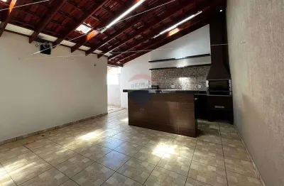 Ótima casa com excelente localização no residencial josé de carlos