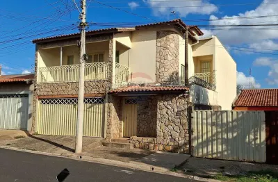 Casa com 4 quartos à venda na Rua Torquato Ranulfo Stefens, 201, Jardim Paineiras, Franca