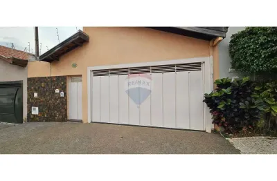Casa a venda com 162 m2, 3 dormitórios sendo 1 suíte no bairro residencial meireles em franca/sp