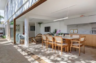 Linda casa no planalto paulista, indianópolis, segurança, 3 suítes, 3 vagas, piscina, área gourmte