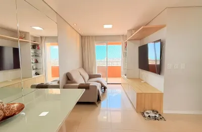 Apartamento a venda com 3 quartos, vagas paralelas e uma vista incrível no monte castelo.