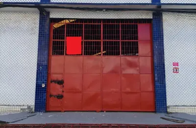 Aluguel de galpão com 581m² bem espaçoso, localizado no bairro do coqueiro