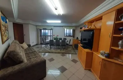 Excelente apartamento com 4 quartos e 4 vagas no centro de ponta grossa
