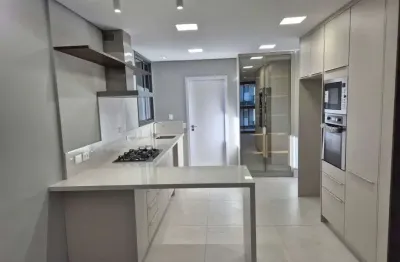 Apartamento semimobiliado 3 suites no batel - quintessence