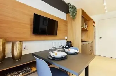 Studio mobiliado com vaga pronto para rentabilizar  no centro de curitiba