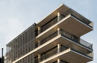 Apartamento de alto padrão com 3 suítes e 2 vagas em Araucária