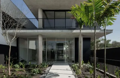 Apartamento de alto padrão com 3 suítes e 2 vagas em araucária