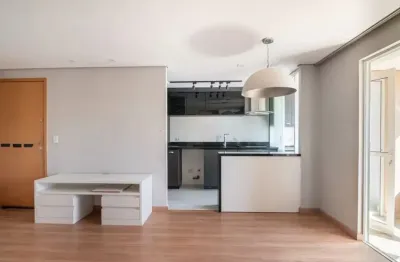 Apartamento semimobiliado com 3 quartos e 2 vagas no cabral