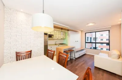 Apartamento mobiliado com 2 quartos no condomínio barigui woodland