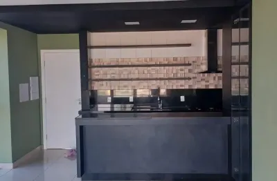 Apartamento semimobiliado com 3 quartos e 2 vagas no centro de apucarana