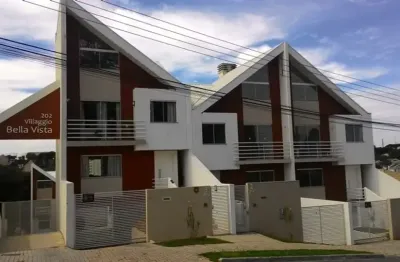 Sobrado com 193m² com 3 quartos + ático e 2 vagas no pilarzinho