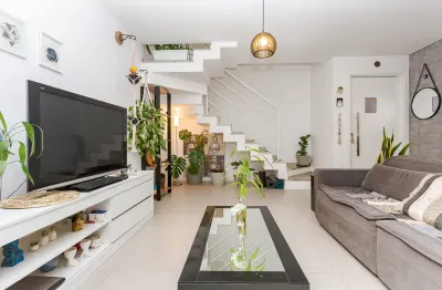 Lindo sobrado mobiliado com 3 quartos e ático no bairro xaxim