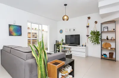 Lindo sobrado mobiliado com 3 quartos e ático no bairro xaxim