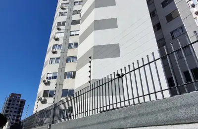 Apartamento 3 quartos c/ suíte, 2 vagas, reformado, mobiliado, 9o andar