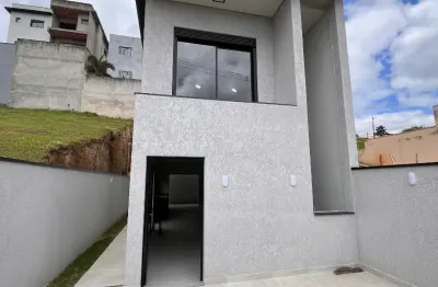 Casa com 3 quartos para alugar na Rua Raoni, Villas do Jaguari, Santana de Parnaíba