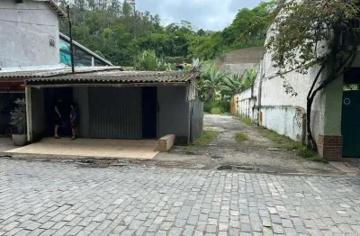 Casa comercial à venda no Pedro do Rio, Petrópolis 