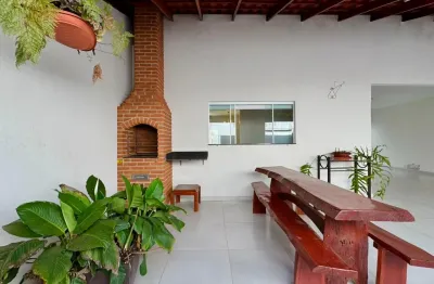 Casa térrea espaçosa no jardim patrícia com 3 quartos e 250m²