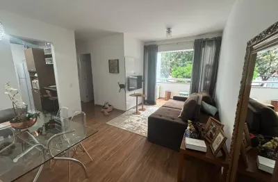 Apartamento semi mobiliado no roosevelt - com 2 quartos e 64m²