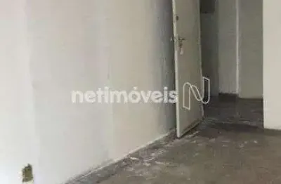Sala comercial para alugar na Rua Bélgica, Glória, Contagem