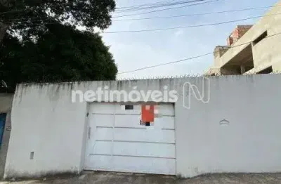 Casa com 3 quartos para alugar na Rua Vasconcelos Costa, Industrial, Contagem