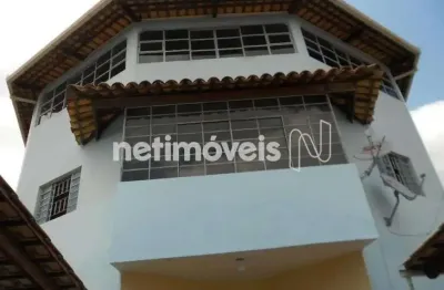 Casa com 6 quartos à venda na Rua Perobas, Colonial, Contagem