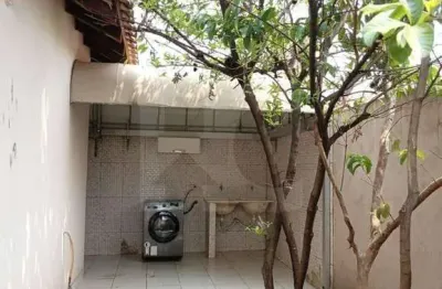 Casa em condomínio fechado com 2 quartos à venda na Rua Porto Feliz, Vila São Jorge da Lagoa, Campo Grande