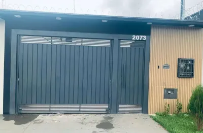 Casa com 3 quartos à venda na Rua Dona Deolinda Pereira de Souza, Pioneiros, Campo Grande